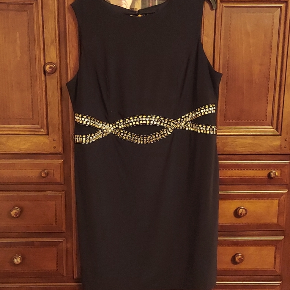 Size 20 B Darlin black semi formal dress w cutout mesh & gold/silver rhinestones